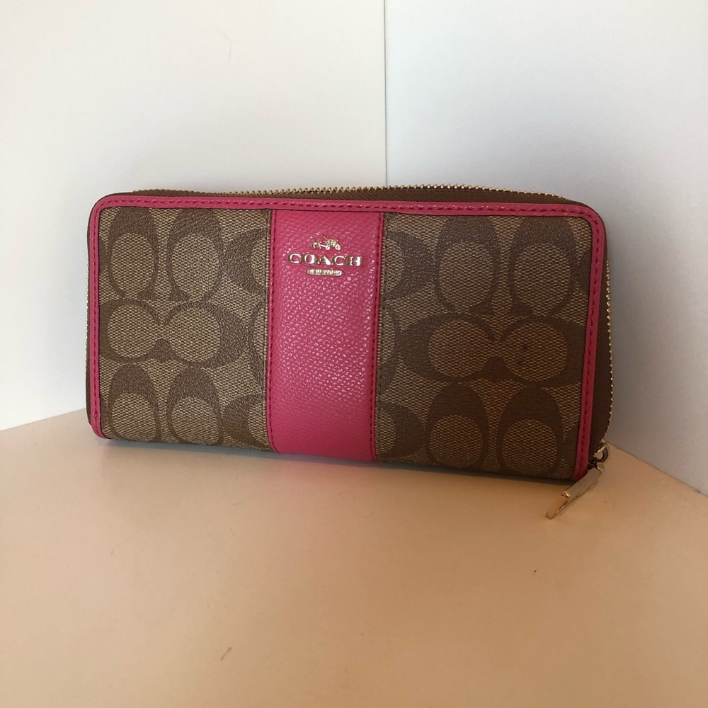 Coach wallet